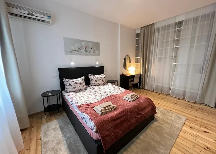 Apartment Florence Family 2bdr - Min From Serdika W Wifi