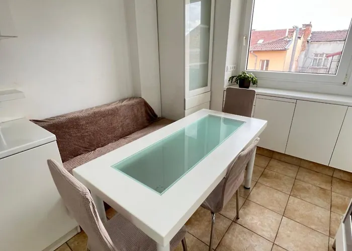 Florence Family 2bdr - Min From Serdika W Wifi Apartment *